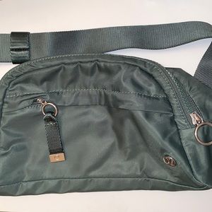 lululemon belt bag bag